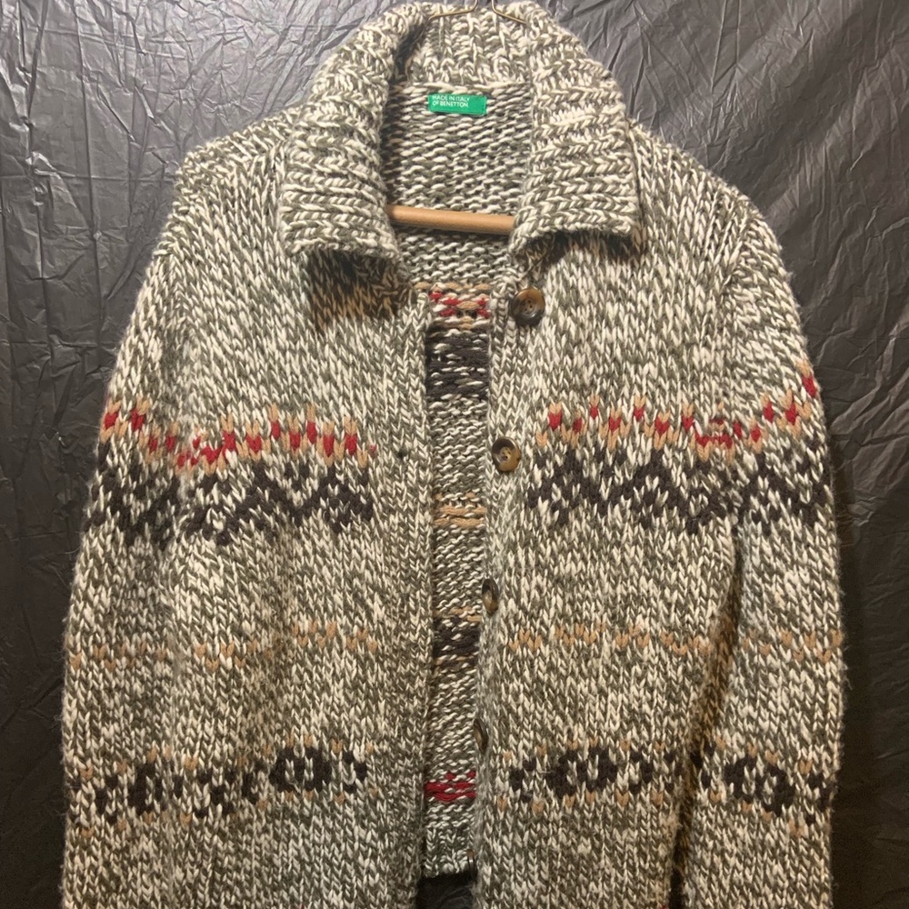 Cardigan/Sweater